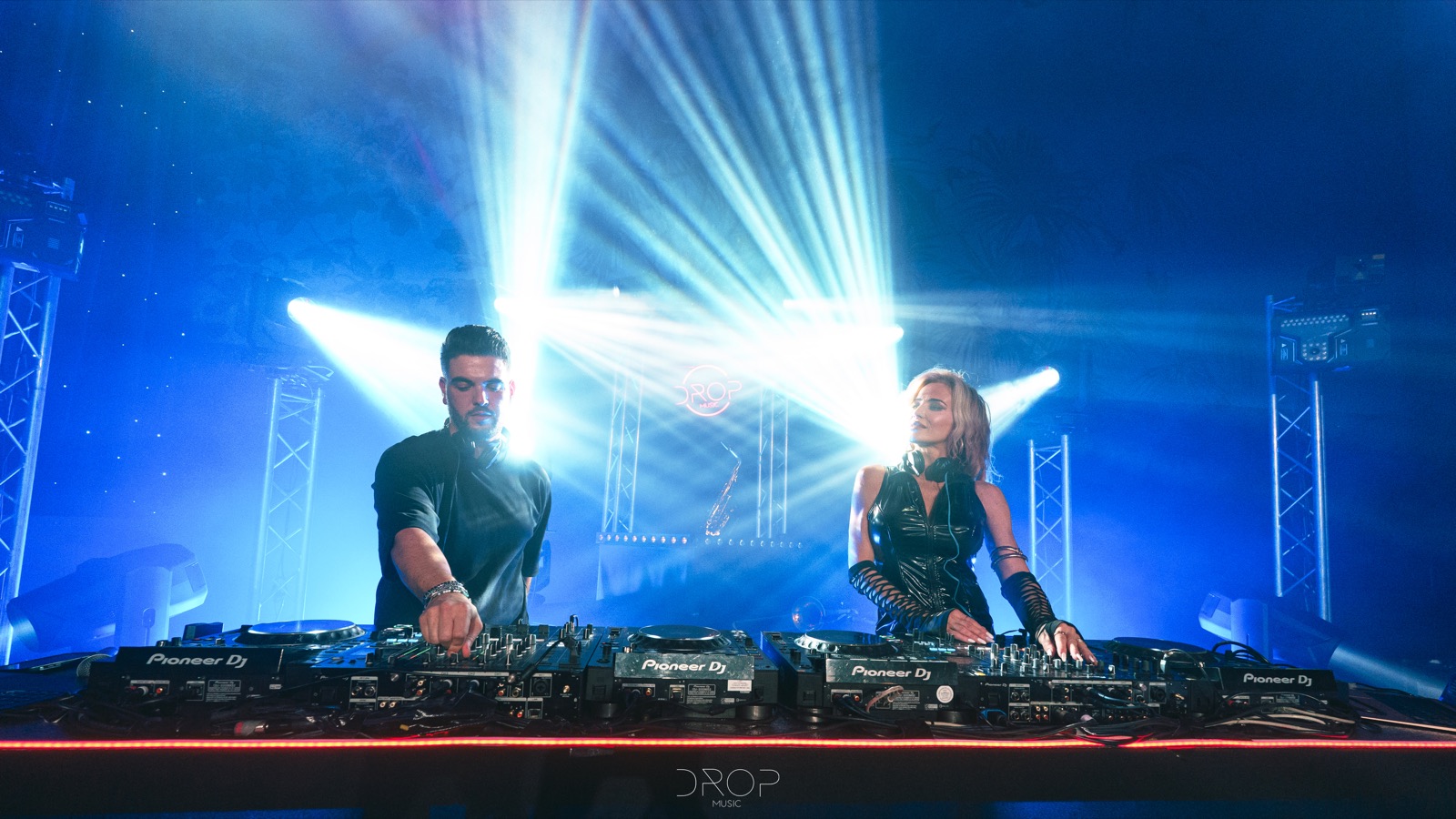 DJ live Drop Music