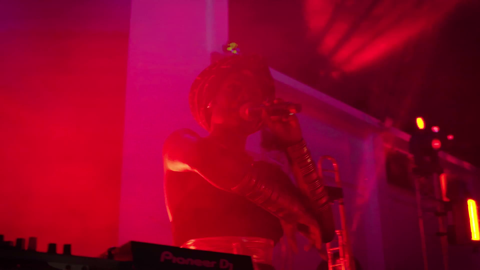 Work cover Oma, vidéo live, Drop Music